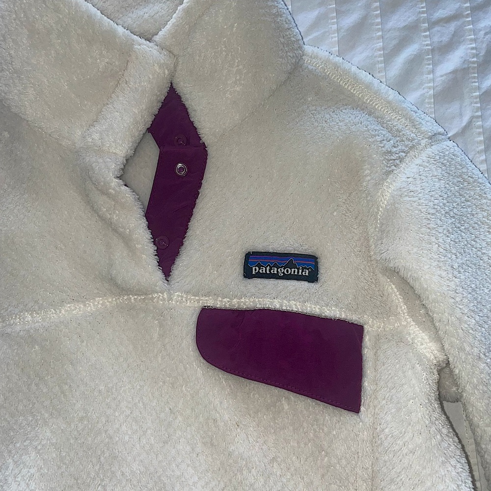 Patagonia fleece purple and white pullover size small
